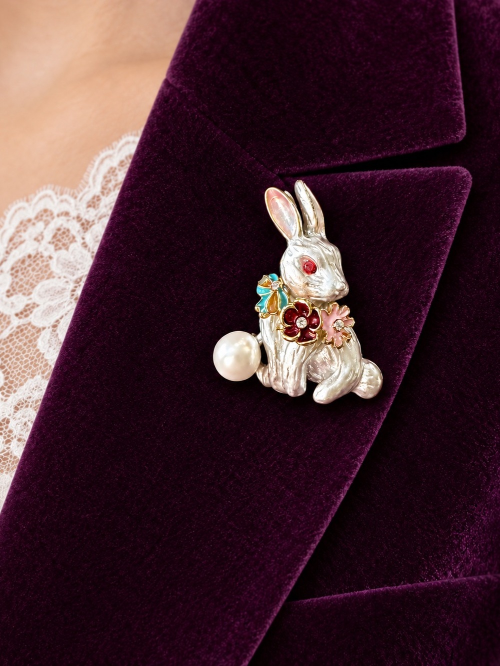 Silver Bunny Rabbit Brooch - Picture 2 of 4